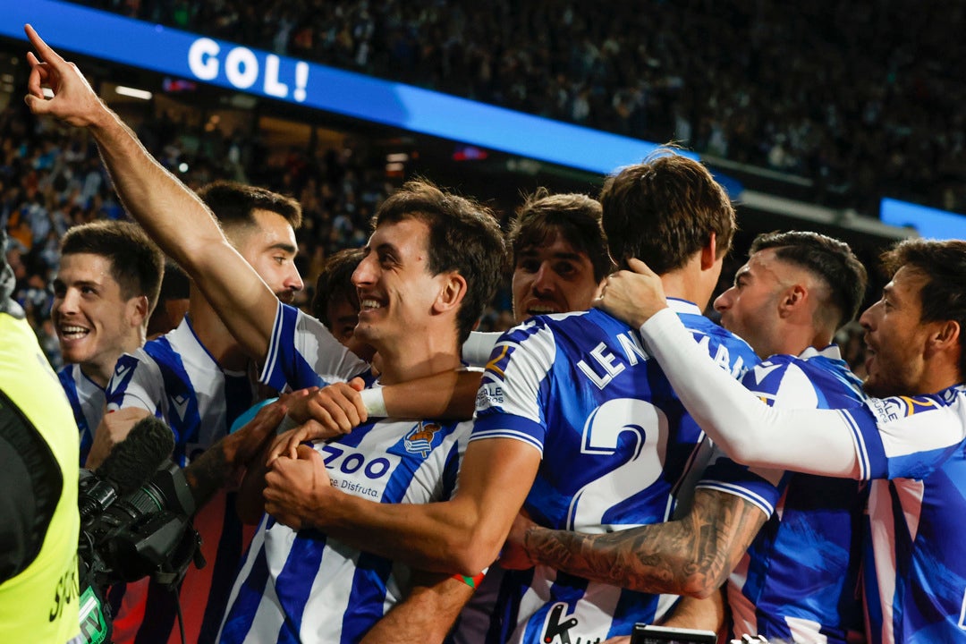 La Real Sociedad manda en el derbi vasco y se hace fuerte en zona Champions La Real Sociedad manda en el derbi vasco y se hace fuerte en zona Champions