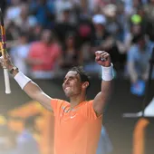 Nadal suda ante un correoso Draper y se enfrentará a McDonald en segunda Nadal suda ante un correoso Draper y se enfrentará a McDonald en segunda