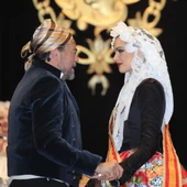 Belén Mora proclamada como Bellea del Foc d'Alacant 2023 en el Teatro Principal Belén Mora proclamada como Bellea del Foc d'Alacant 2023 en el Teatro Principal