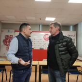 Javier Fernández Lanero, UGT Asturias, y Carlos Llaneza, candidato a la alcaldía de Oviedo por el PSOE. - EUROPA PRESS