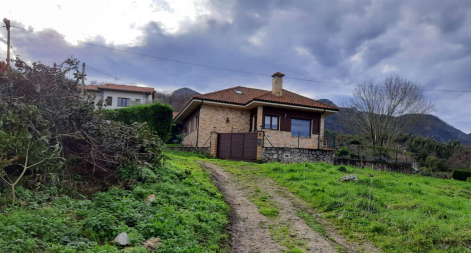 El Ayuntamiento de Llanes seguirá adelante con las obras de pavimentación en la parroquia de Pría El Ayuntamiento de Llanes seguirá adelante con las obras de pavimentación en la parroquia de Pría