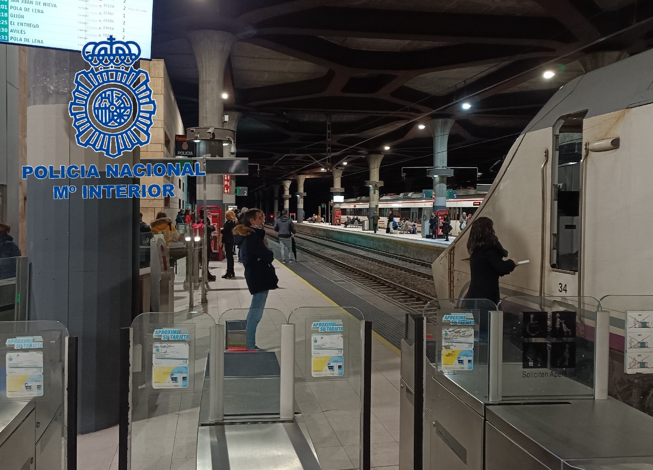 La Policía arresta al supuesto autor de 37 grafitis en trenes de Asturias La Policía arresta al supuesto autor de 37 grafitis en trenes de Asturias