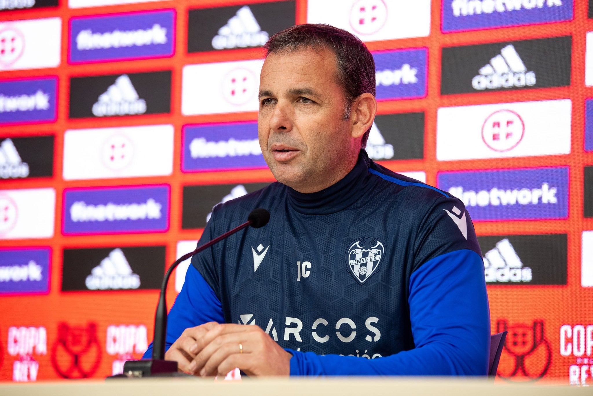 Javi Calleja: "Si puede ser el primero, mucho mejor" Javi Calleja: "Si puede ser el primero, mucho mejor"