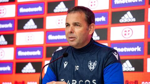 Javi Calleja: "Si pasamos mañana será una gran alegría, de lo contrario no será un drama"