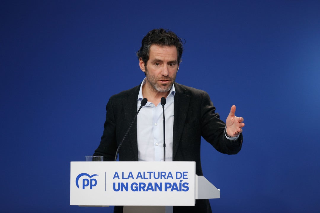 El PP da por zanjada la polémica en Castilla y León y señala que Vox es un chollo para Pedro Sánchez El PP da por zanjada la polémica en Castilla y León y señala que Vox es un chollo para Pedro Sánchez