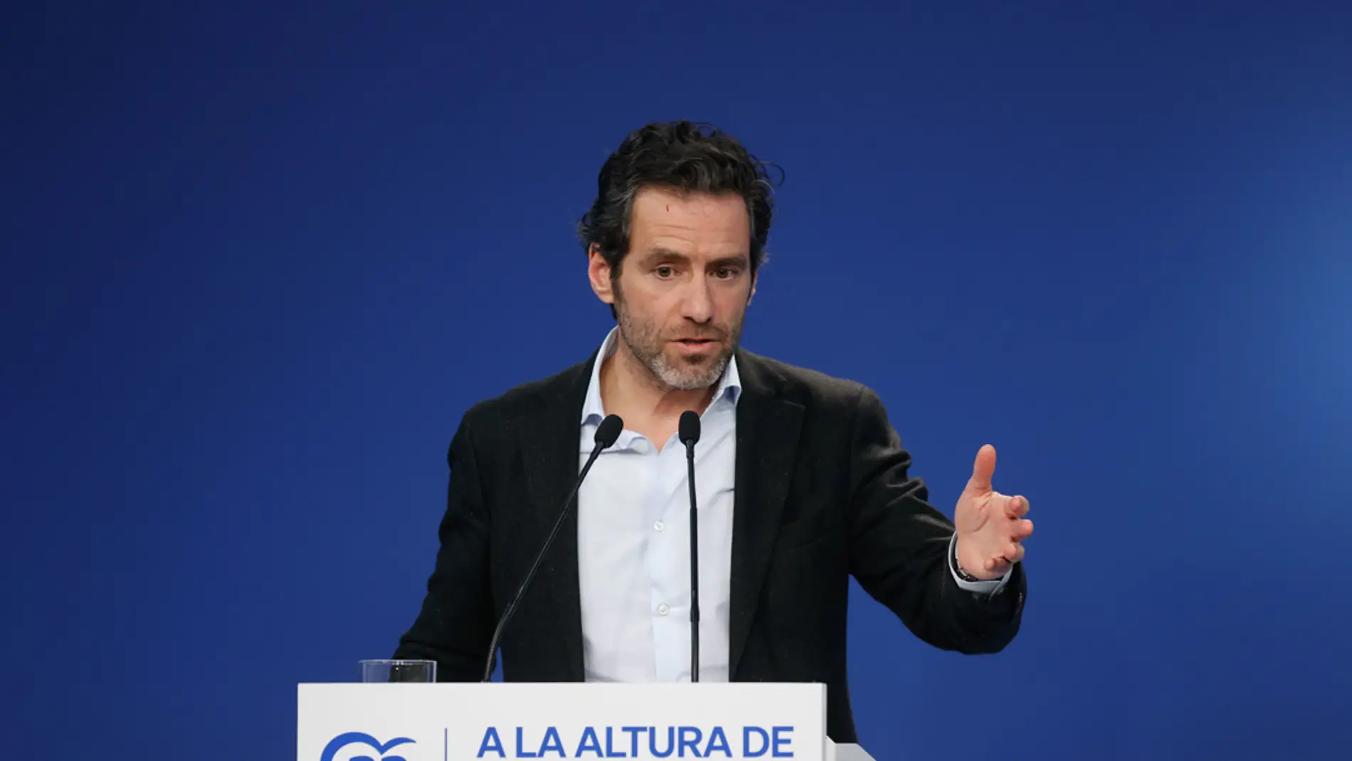 Borja Sémper, portavoz de campaña del PP, durante su rueda de prensa/ EFE/ Javier Lizon