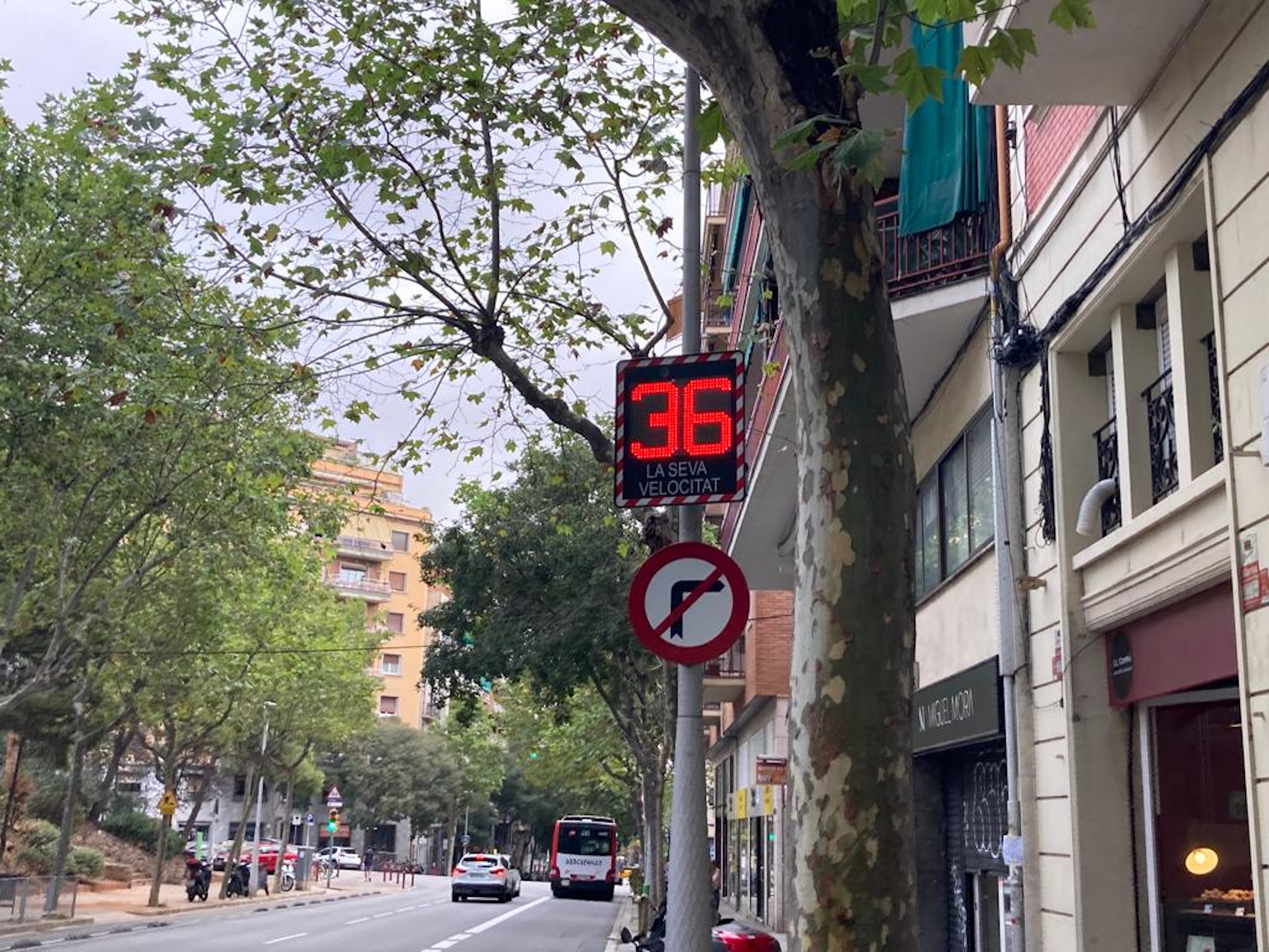 Estos son los nuevos radares que ya han empezado a multar en Barcelona: sanciones de hasta 600 euros Estos son los nuevos radares que ya han empezado a multar en Barcelona: sanciones de hasta 600 euros