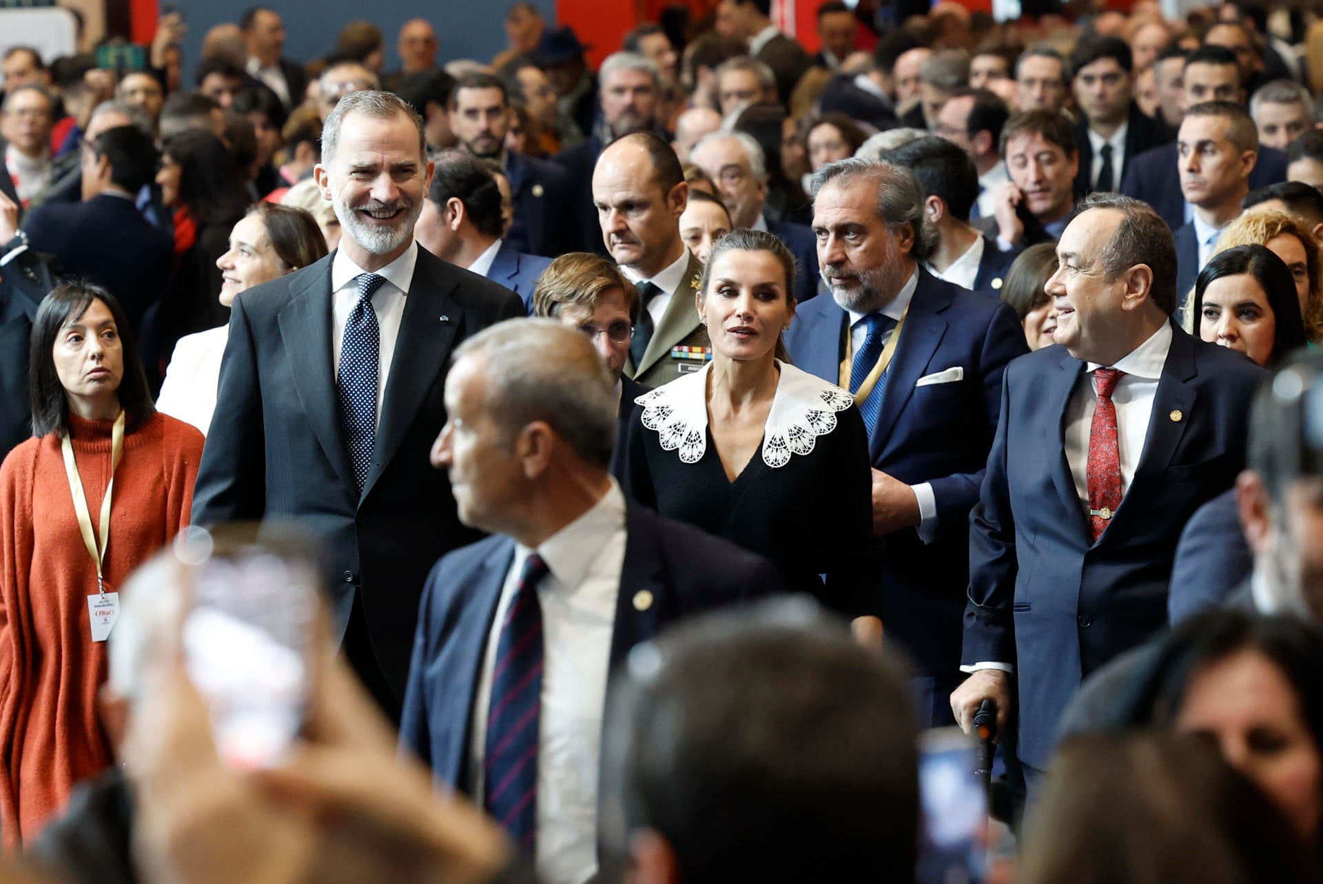 Los reyes Felipe VI y Letizia inauguran Fitur acompañados de 12 presidentes autonómicos Los reyes Felipe VI y Letizia inauguran Fitur acompañados de 12 presidentes autonómicos