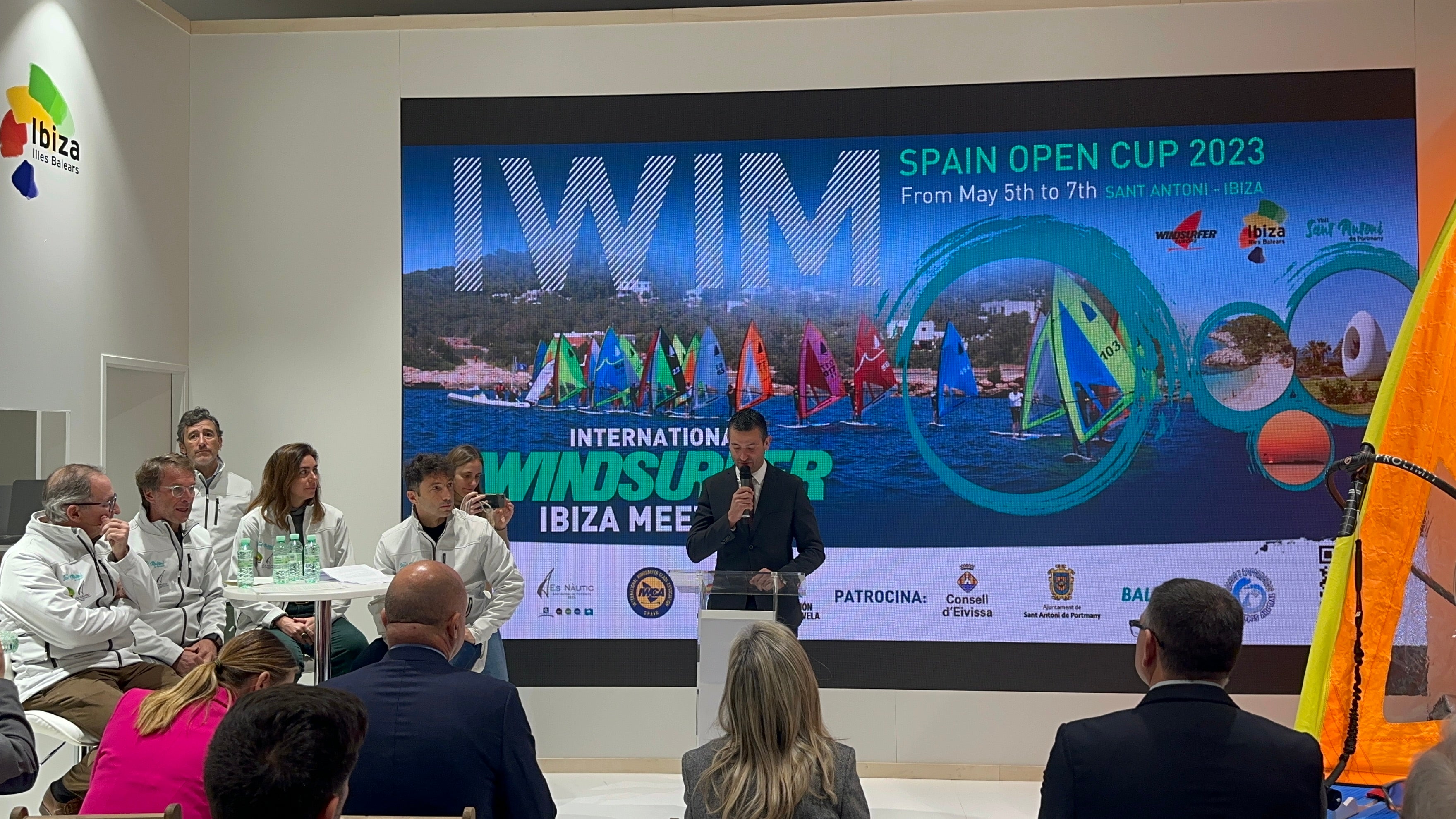 Sant Antoni de Portmany y Es Nàutic presentan sus nuevos eventos deportivos de vela. Sant Antoni de Portmany y Es Nàutic presentan sus nuevos eventos deportivos de vela.