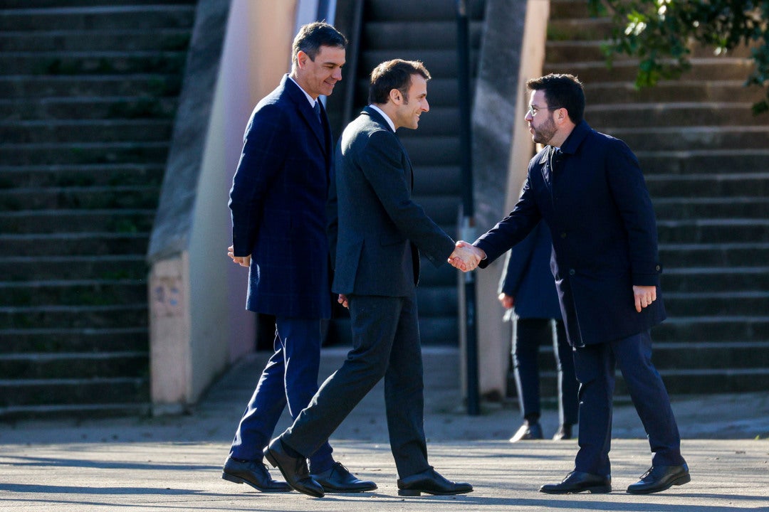 Aragonés le dice a Sánchez que "el procès no ha acabado" y le ofrece a Macron Cataluña como socio europeo Aragonés le dice a Sánchez que "el procès no ha acabado" y le ofrece a Macron Cataluña como socio europeo