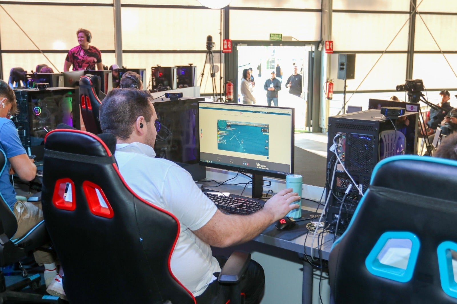 La Zona Gaming de la "Alicante Puerto de Salida" de la Ocean Race bate record de visitas con 40.000 participantes La Zona Gaming de la "Alicante Puerto de Salida" de la Ocean Race bate record de visitas con 40.000 participantes