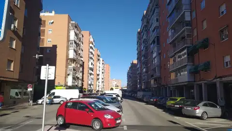 Calle Gil de Andrade de Alcalá de Henares Los vecinos de la calle Gil de Andrade temen que la construcción de un aparcamiento subterráneo pudiera afectar los cimientos de sus viviendas