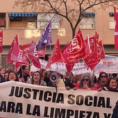 Las trabajadoras de la limpieza salen a la calles de Toledo y avisan que volverán a la huelga Las trabajadoras de la limpieza salen a la calles de Toledo y avisan que volverán a la huelga
