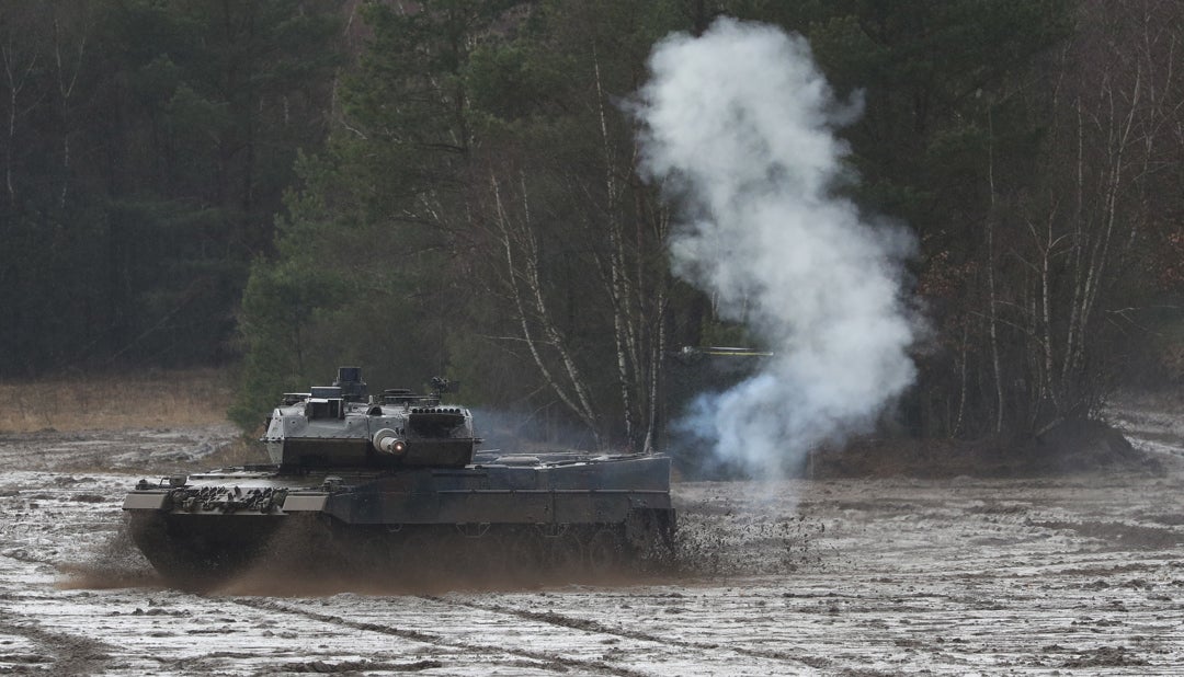 Ministros de Defensa de 50 países debaten el envío de más armamento militar a Ucrania Ministros de Defensa de 50 países debaten el envío de más armamento militar a Ucrania