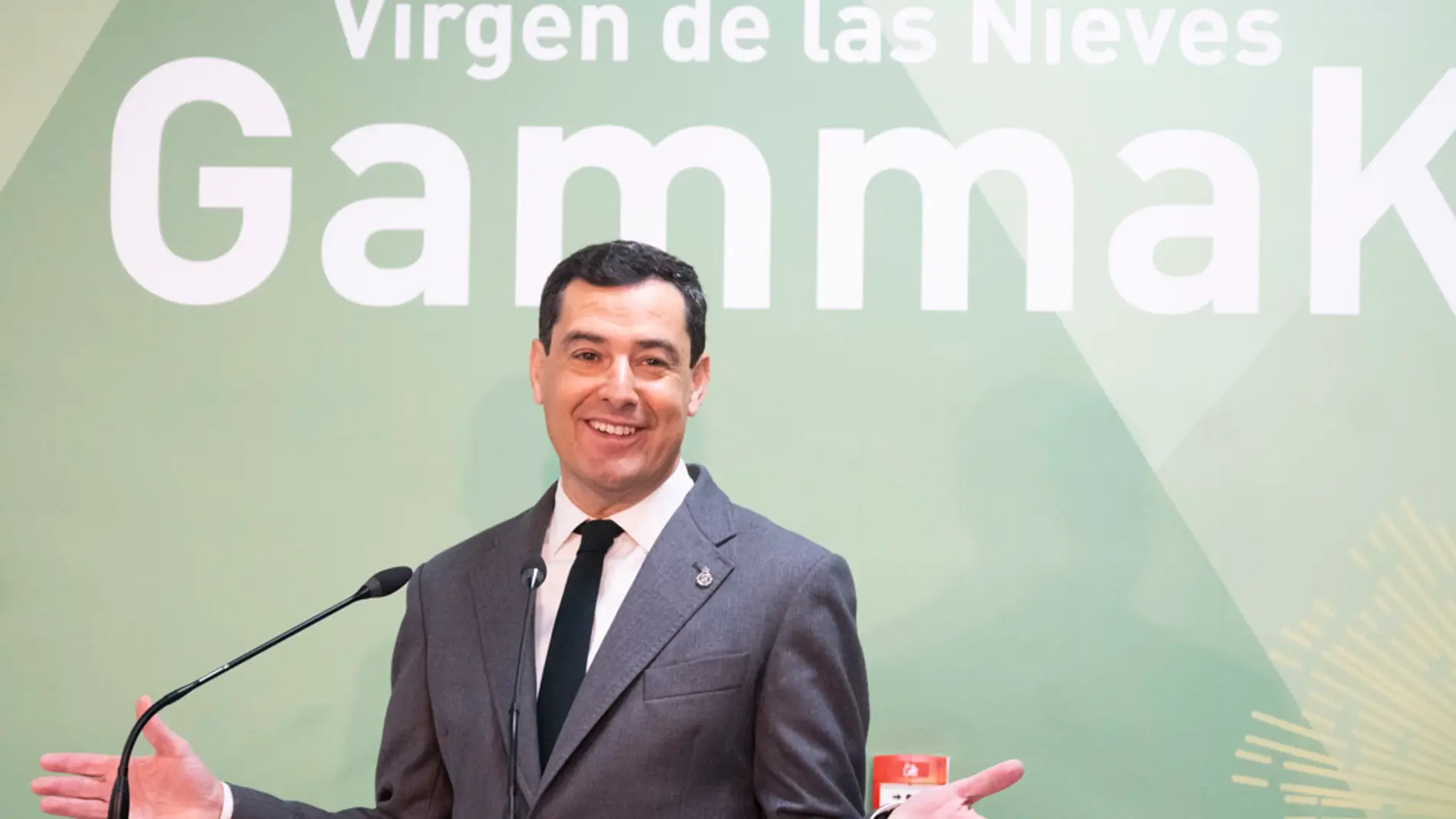 El presidente de la Junta de Andalucía, Juanma Moreno, durante un acto