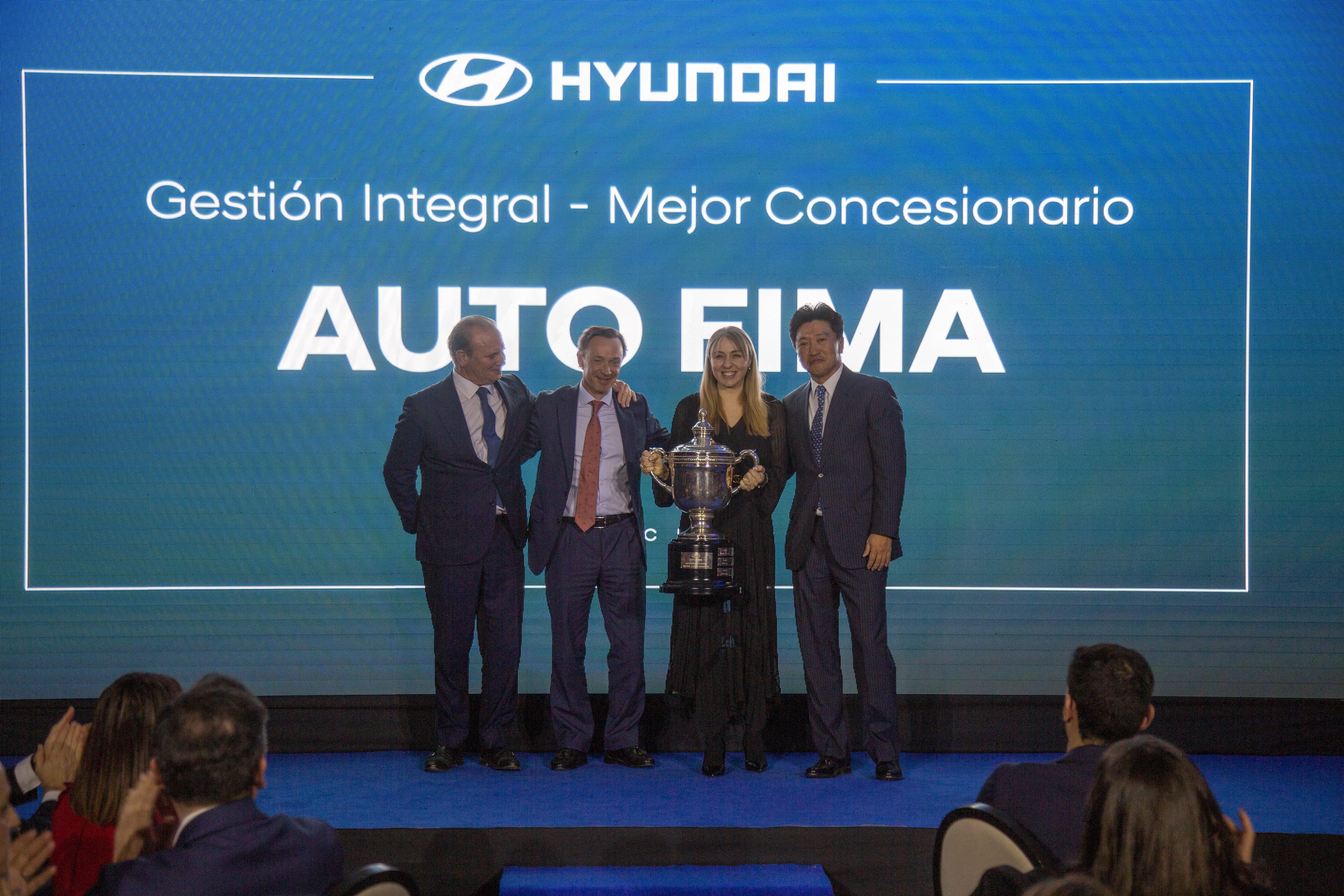Auto Fima Hyundai recibe el premio a la mejor concesión de toda la red de concesionarios de Hyundai España Auto Fima Hyundai recibe el premio a la mejor concesión de toda la red de concesionarios de Hyundai España
