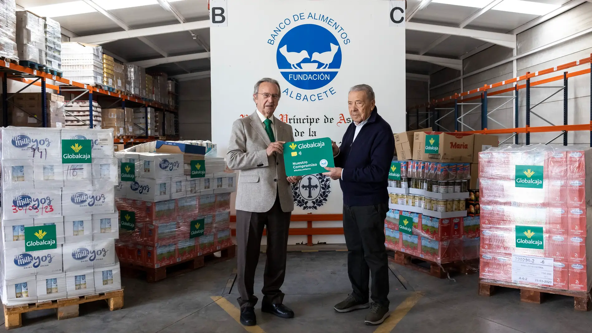 El Banco de Alimentos y Globalcaja se alían para adquirir 3.000 kg de alimentos
