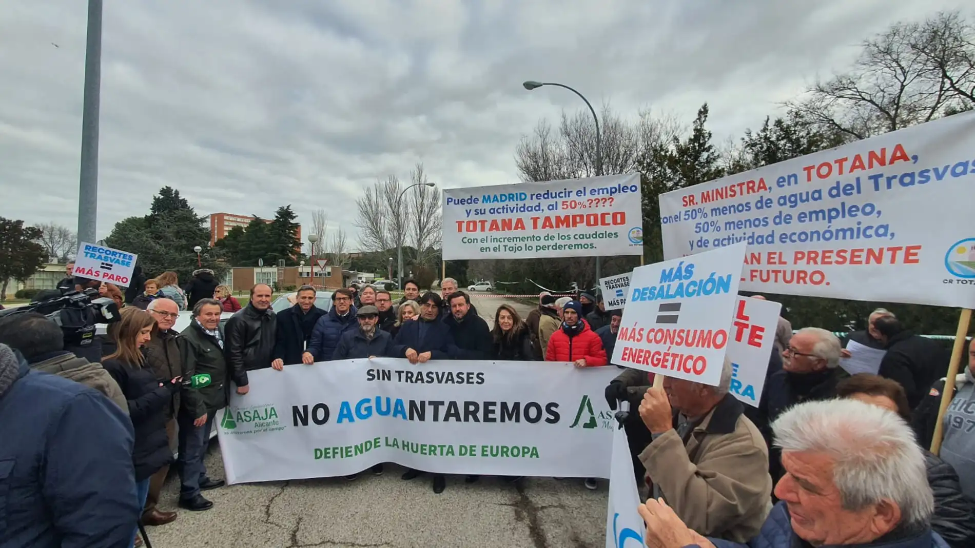 ASAJA-Alicante reitera que la decisión del Gobierno sobre el agua desalada es “injusta y dictatorial”