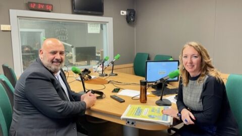 El presidente del PP de Palma, Jaime Martínez, es entrevistado por Elka Dimitrova justo después de hacerse oficial su candidatura a las elecciones de mayo El presidente del PP de Palma, Jaime Martínez, es entrevistado por Elka Dimitrova justo después de hacerse oficial su candidatura a las elecciones de mayo