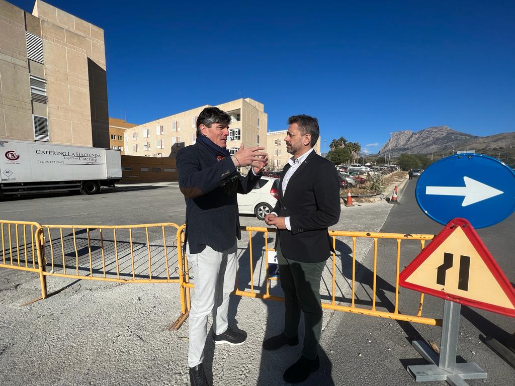 El PP critica las obras de ampliación del Hospital Comarcal de la Vila El PP critica las obras de ampliación del Hospital Comarcal de la Vila