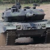 Un tanque 'Leopard 2' del ejército alemán durante el ejercicio Terrestre de la Fuerza de Tarea de Muy Alta Disponibilidad de la OTAN 