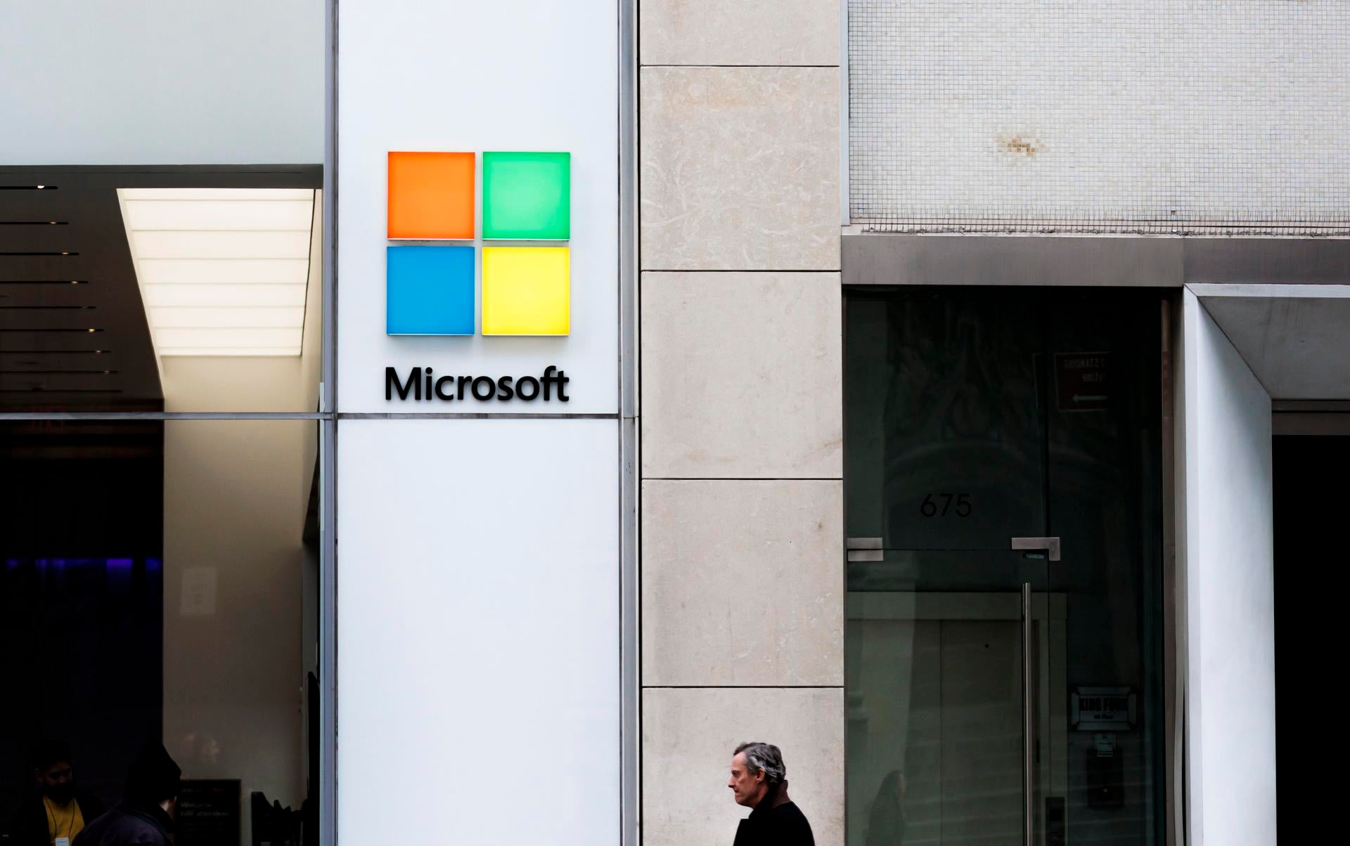 Microsoft sufre una caída de sus principales servicios: Outlook, y Teams dejan de funcionar Microsoft sufre una caída de sus principales servicios: Outlook, y Teams dejan de funcionar