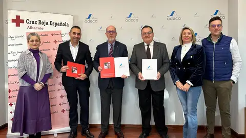 Convenio de colaboración entre Adeca y Cruz Roja Convenio de colaboración entre Adeca y Cruz Roja