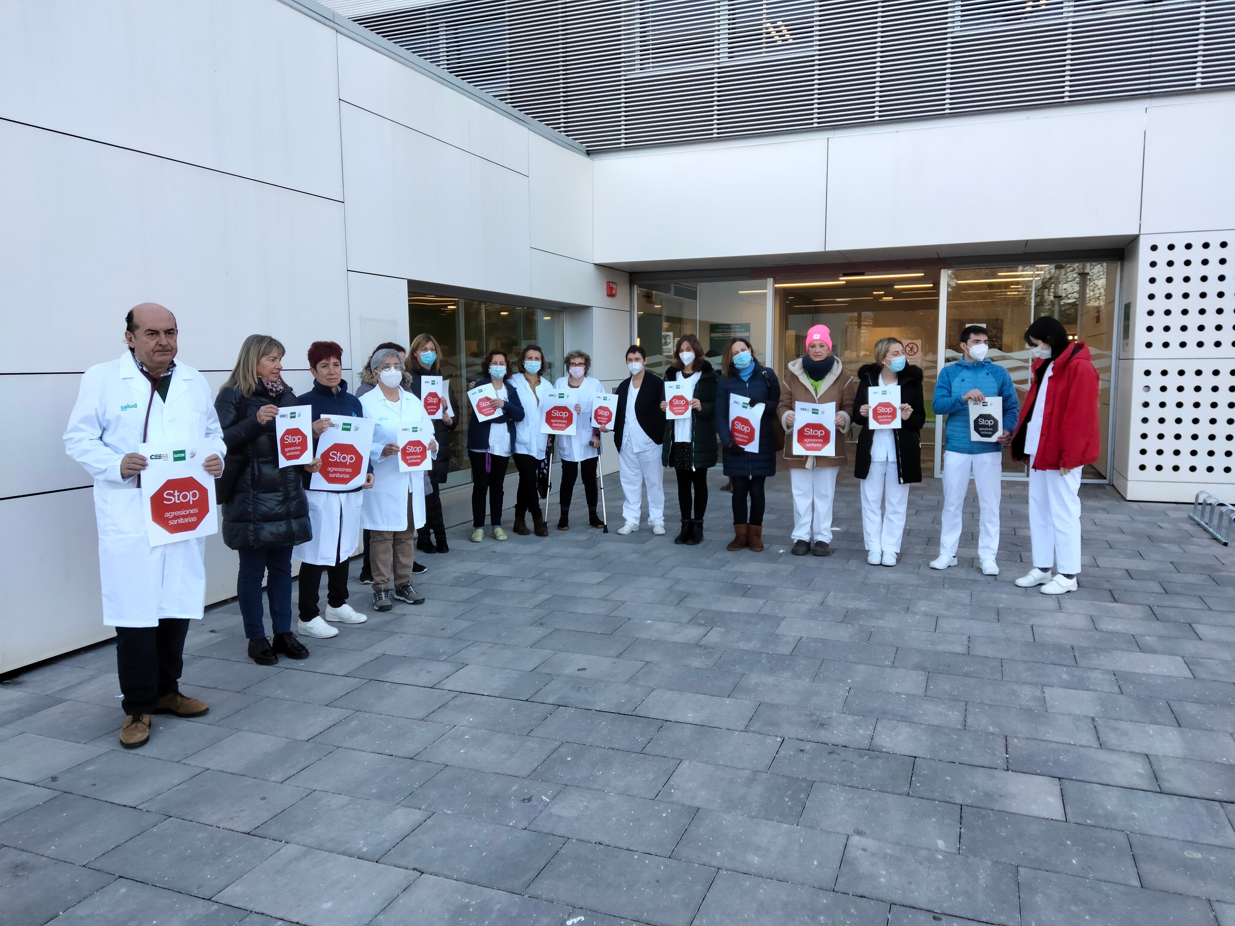 Los sanitarios piden protección ante el aumento de agresiones Los sanitarios piden protección ante el aumento de agresiones