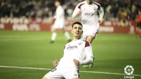 Fuster marcó el segundo gol del Albacete ante el Lugo Fuster marcó el segundo gol del Albacete ante el Lugo