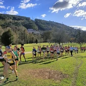 O atletismo galego base e máster, enchen o circuito de A Veronza O atletismo galego base e máster, enchen o circuito de A Veronza