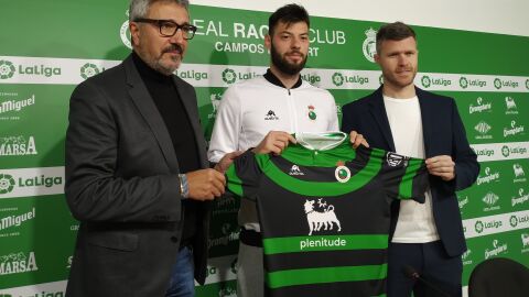 V&iacute;ctor Diego - Roko Baturina - Mikel Martija - Racing Santander