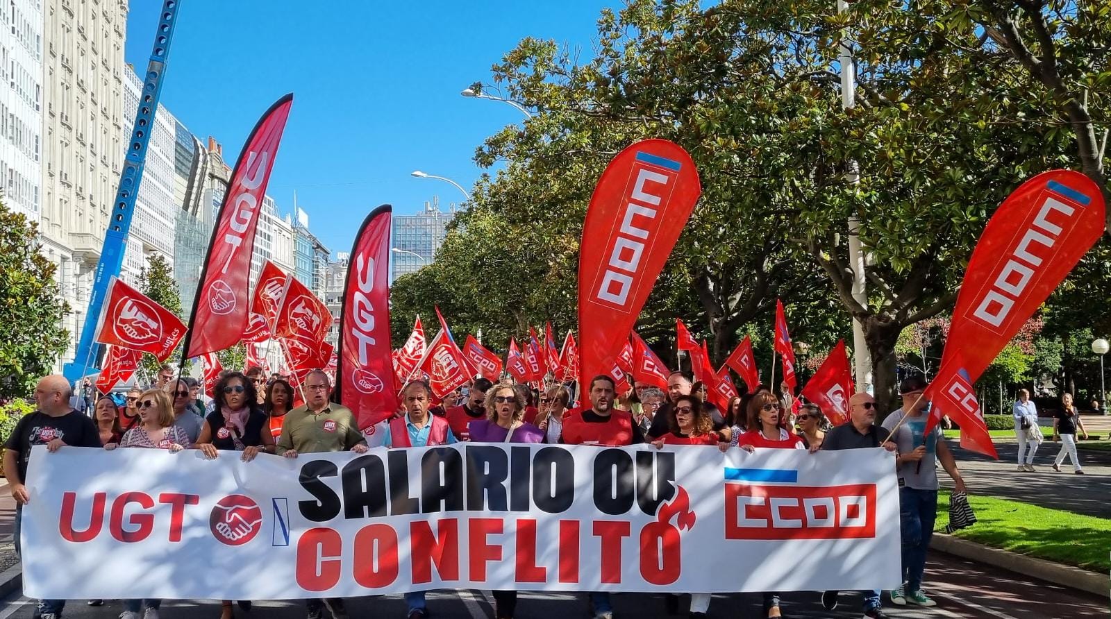 UGT Galicia considera "de justicia" el incremento del SIM e indican que "urge" un acuerdo de negociación colectiva UGT Galicia considera "de justicia" el incremento del SIM e indican que "urge" un acuerdo de negociación colectiva
