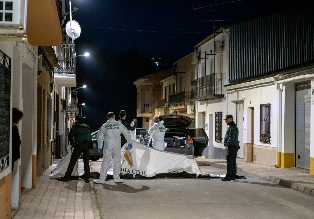 El matrimonio hallado muerto en Jaén podría haberse suicidado El matrimonio hallado muerto en Jaén podría haberse suicidado