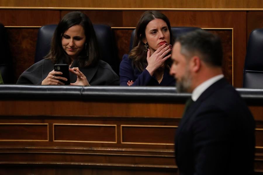 PSOE y Podemos en busca de acuerdo para la reforma de la ley del solo sí es sí: así están las posturas PSOE y Podemos en busca de acuerdo para la reforma de la ley del solo sí es sí: así están las posturas