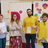 El alcalde de Sagunto, Darío Moreno, y representantes de Lambda presentan la nueva unidad municipal 'Diverses' El alcalde de Sagunto, Darío Moreno, y representantes de Lambda presentan la nueva unidad municipal 'Diverses'