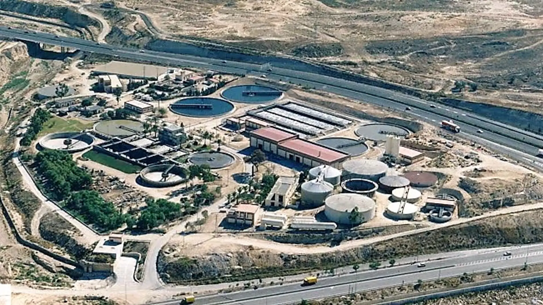 Vista de la depuradora Rincón de León de Alicante.