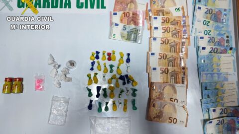 La Guardia Civil detiene a una persona por tr&aacute;fico de drogas en el aparcamiento de una discoteca de Sonseca (Toledo)