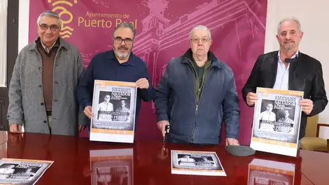 Presentación de la exposición en el Ayuntamiento de Puerto Real Presentación de la exposición en el Ayuntamiento de Puerto Real