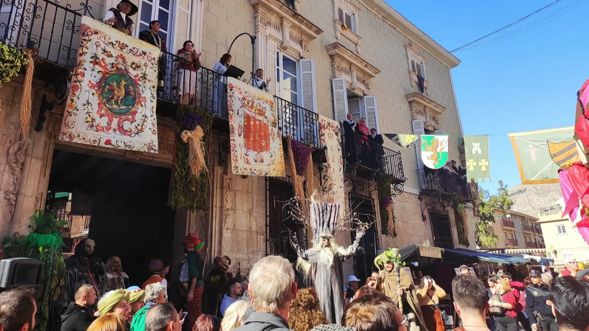 El casco histórico de Orihuela acoge este fin de semana el Mercado Medieval con novedades
