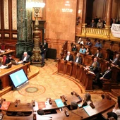 Barcelona aprueba el plan de usos del Eixample con los votos a favor de Barcelona en Comú, PSC, ERC y Junts Barcelona aprueba el plan de usos del Eixample con los votos a favor de Barcelona en Comú, PSC, ERC y Junts