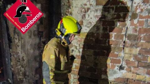 Incendio en vivienda de Relleu