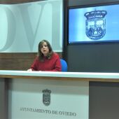 Ana Taboada, prtavoz de Somos Oviedo, en la sala de prensa del Ayuntamiento