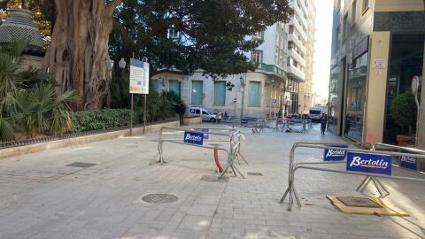 Desde el mi&eacute;rcoles cortes en la calle Gerona por las obras de peatonalizaci&oacute;n del centro