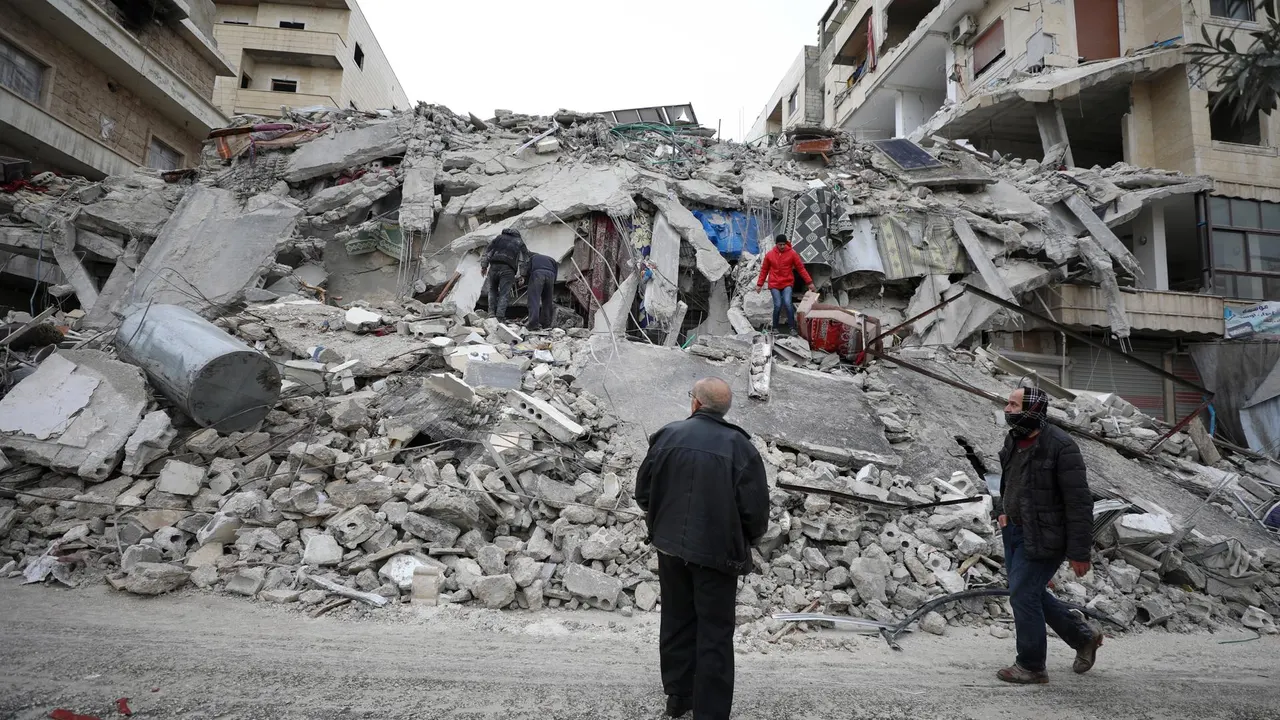 Un edificio destruido en Siria por un terremoto