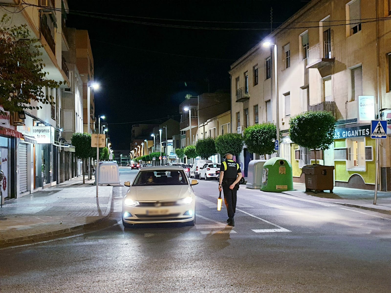 La Policía Local de Elda detiene un hombre que conducía un coche quintuplicando la tasa de alcohol máxima permitida La Policía Local de Elda detiene un hombre que conducía un coche quintuplicando la tasa de alcohol máxima permitida