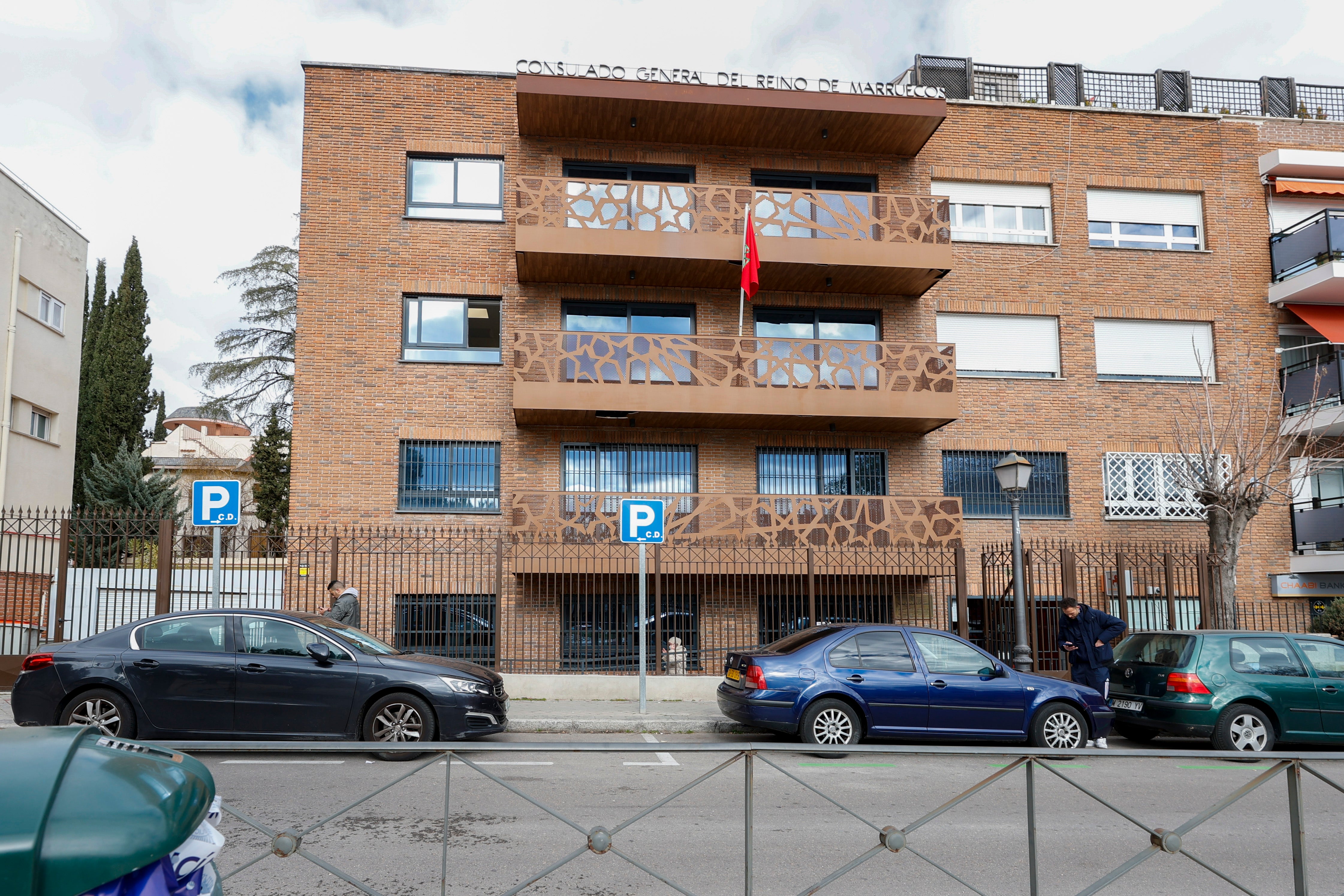 En estado grave un hombre de 41 años tras quemarse a lo bonzo frente al Consulado de Marruecos en Madrid En estado grave un hombre de 41 años tras quemarse a lo bonzo frente al Consulado de Marruecos en Madrid