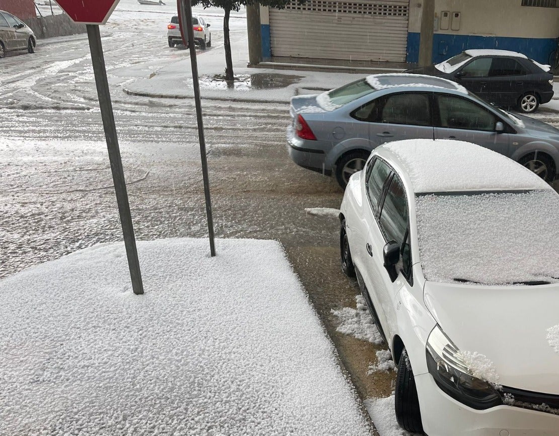 Sanlúcar recobra la normalidad tras la histórica granizada y las inundaciones Sanlúcar recobra la normalidad tras la histórica granizada y las inundaciones