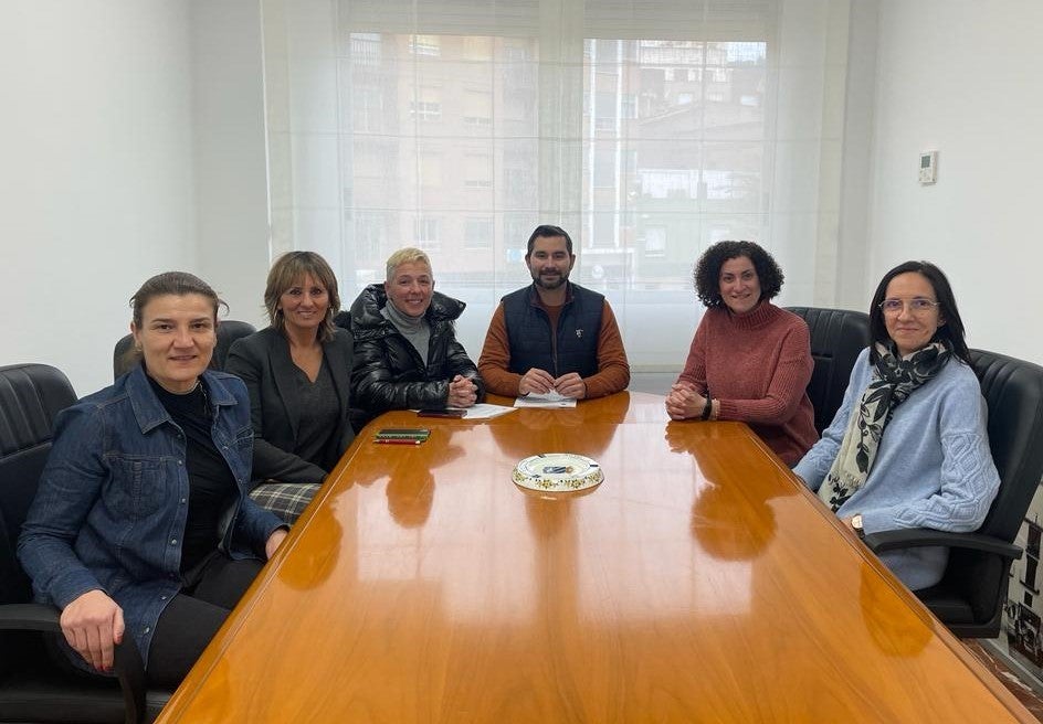 Alcora impulsa un sistema de climatización en colegios para el bienestar del alumnado Alcora impulsa un sistema de climatización en colegios para el bienestar del alumnado