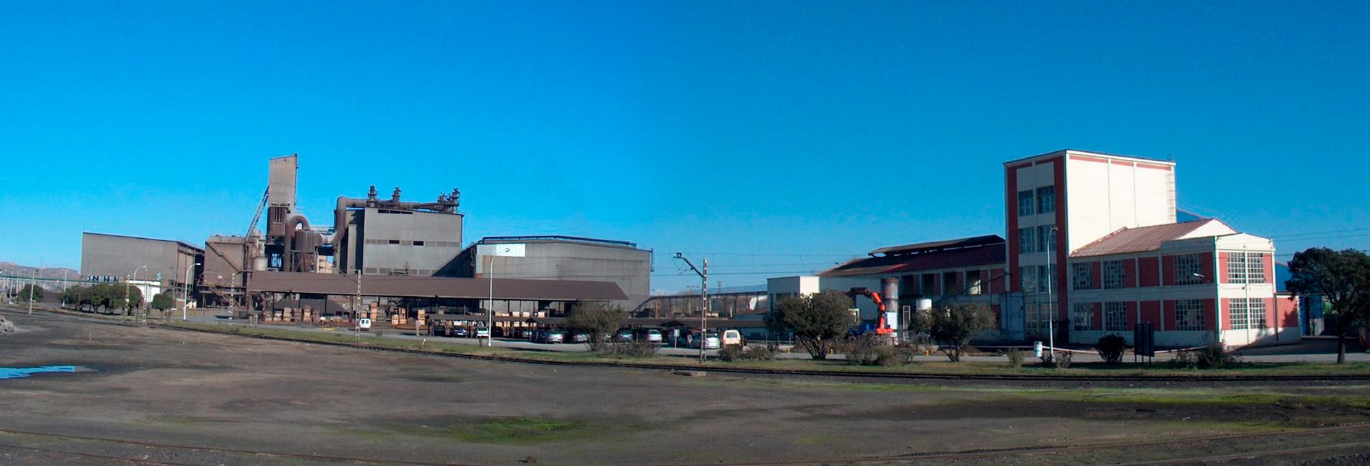 Ferroatlántica invertirá 5 millones y creará doce empleos más en Monzón Ferroatlántica invertirá 5 millones y creará doce empleos más en Monzón