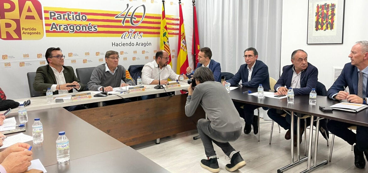 La Ejecutiva del PAR decidirá mañana el futuro de Aliaga La Ejecutiva del PAR decidirá mañana el futuro de Aliaga